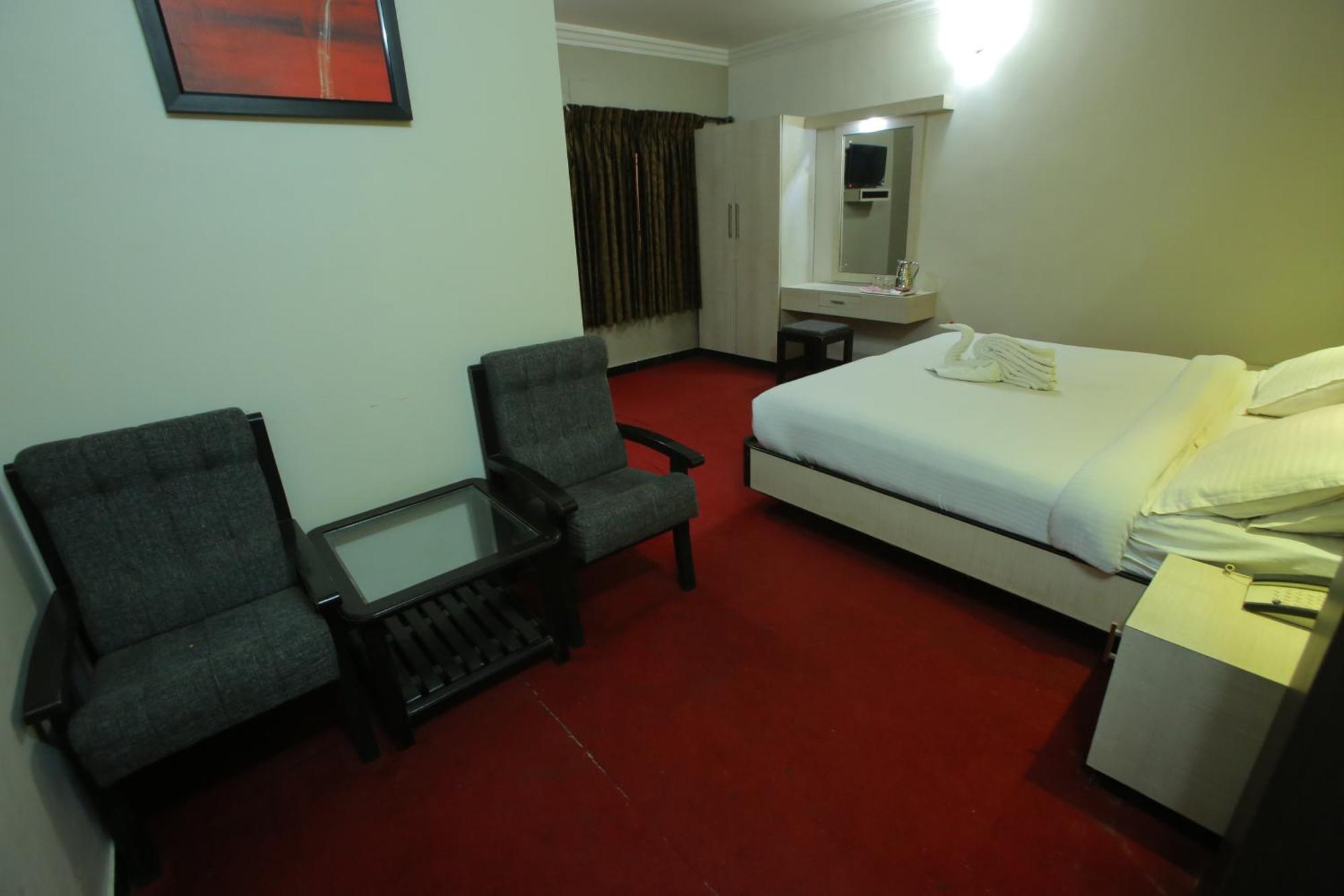 Hotel City Palace Ooty Ngoại thất bức ảnh