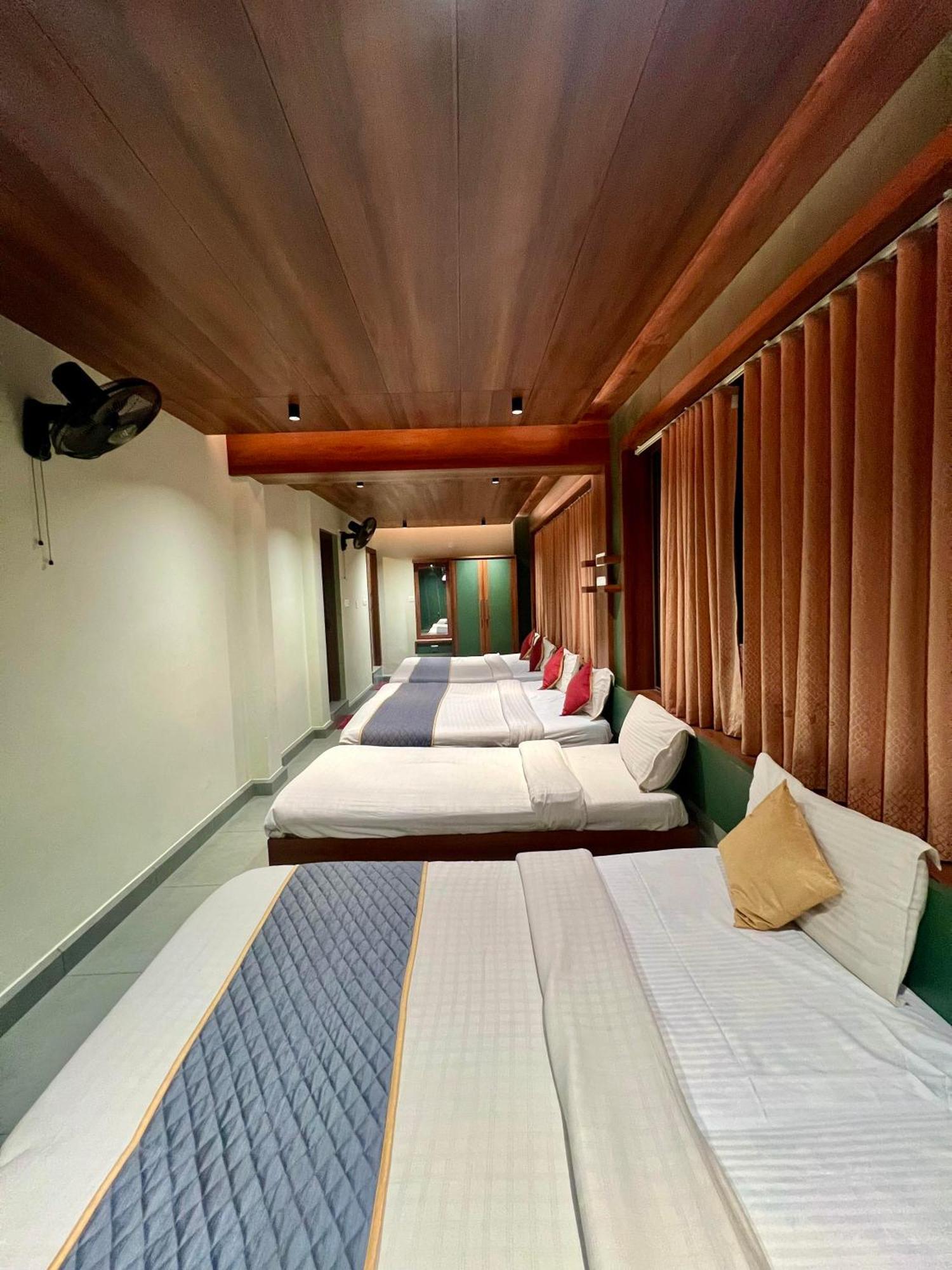 Hotel City Palace Ooty Ngoại thất bức ảnh