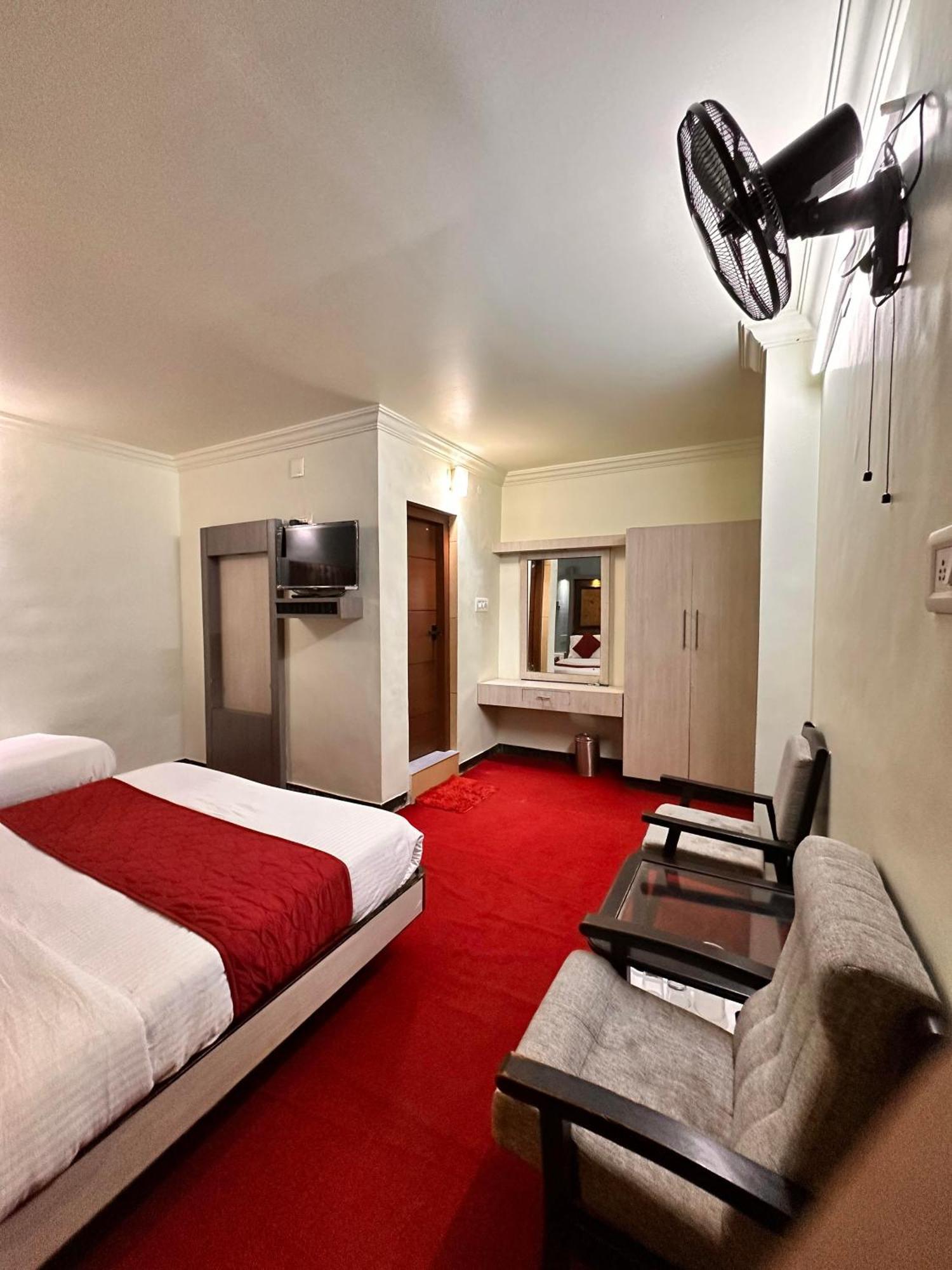 Hotel City Palace Ooty Ngoại thất bức ảnh